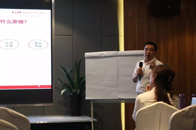 柏明顿高级顾问袁飞华老师