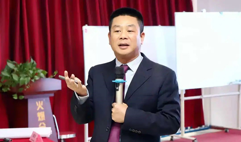 柏明顿资深顾问刘诗文老师 柏明顿资深顾问刘诗文老师