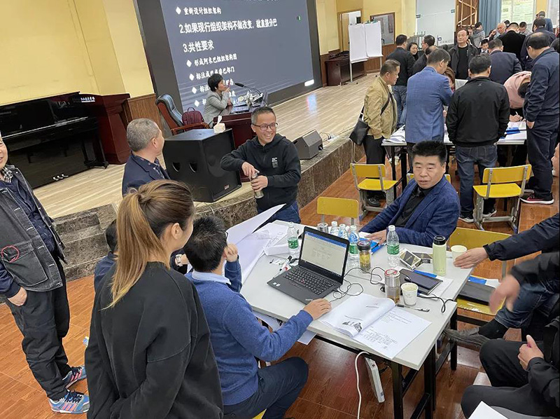 魏海燕老师授课现场 魏海燕老师授课现场